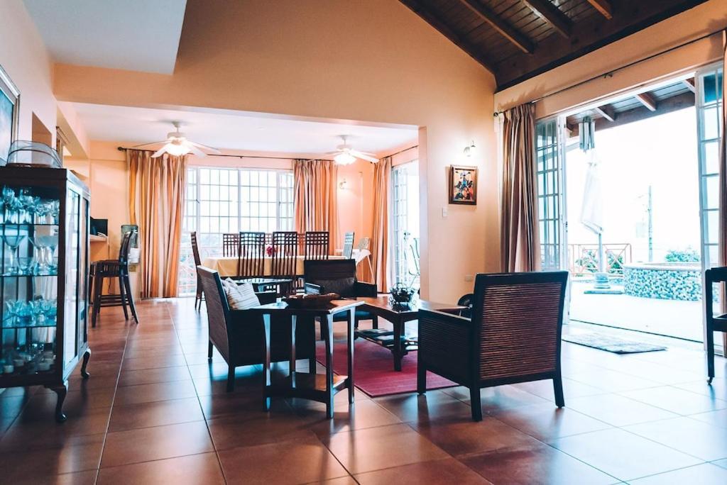 La Jolie - Luxury Ocean View Villa Black Rock المظهر الخارجي الصورة